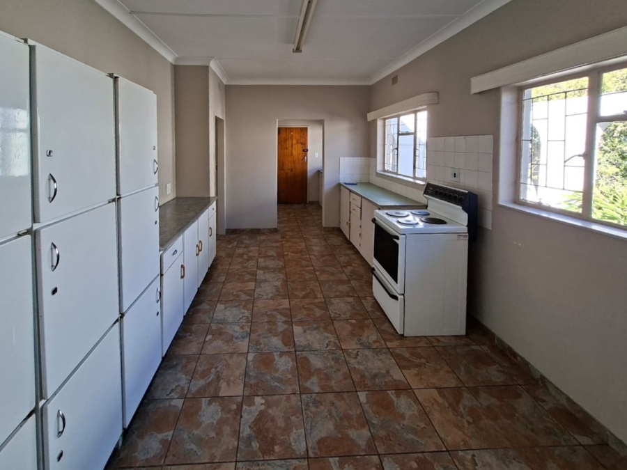 To Let 3 Bedroom Property for Rent in Songloed North West